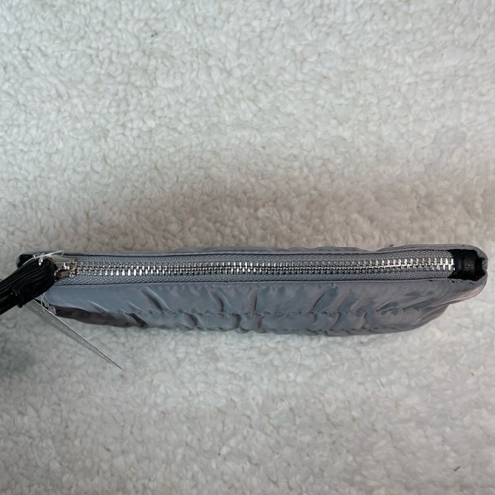 Steve Madden Cosmetic Travel Wristlet Bag - Picture 4 of 5
